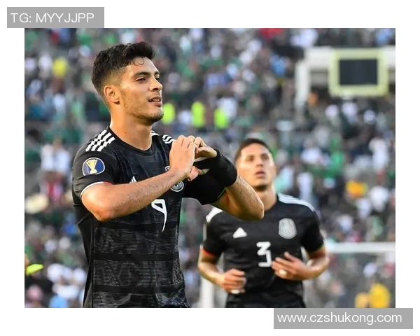 墨西哥足球明星的精彩瞬间与独特风采全景展示